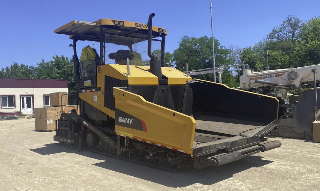 Китайские асфальто- и бетоноукладчики: когда сталь учится чувствовать дорогу