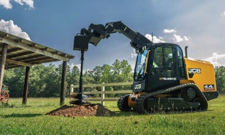 Расширение модельного ряда компактных гусеничных погрузчиков JCB