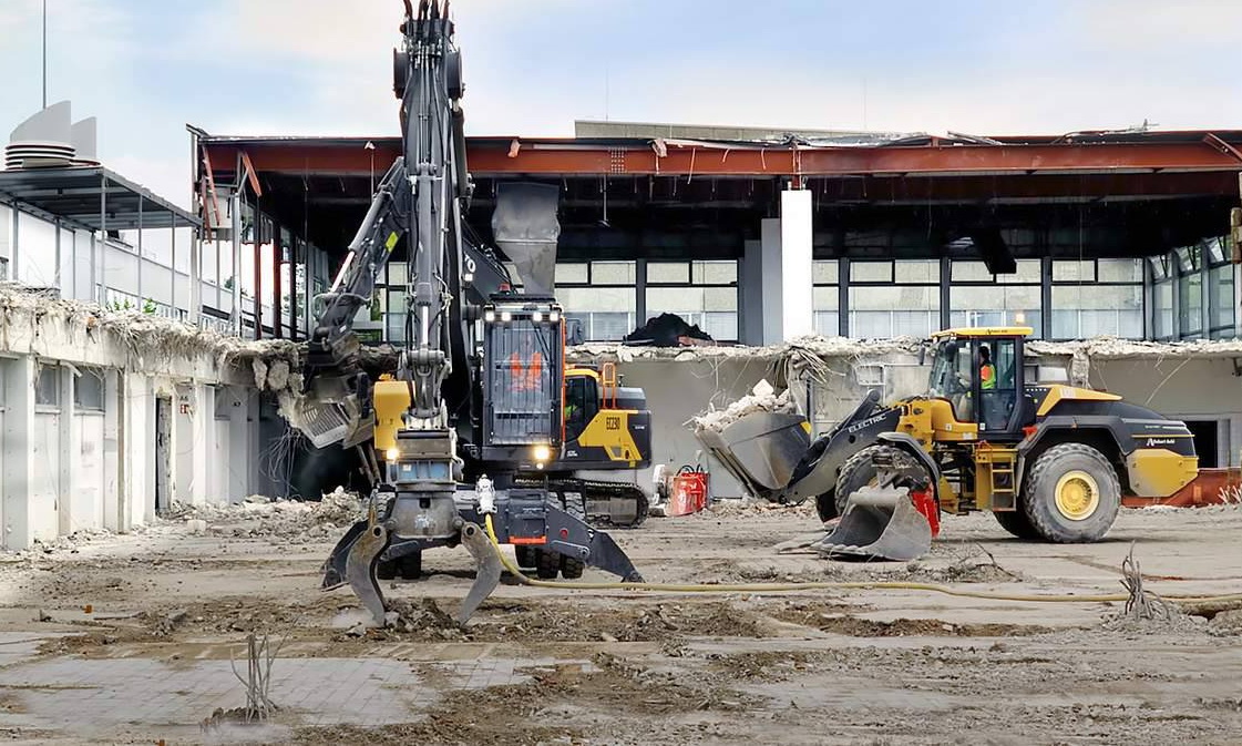 Volvo CE и Metzner Recycling реализовали первый в мире полностью электрический демонтажный проект