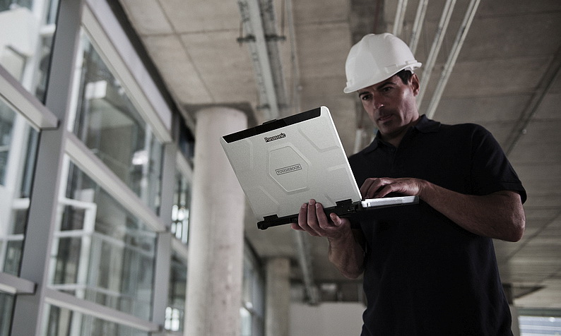 Как надёжные компьютеры спасают спецтехнику от простоев