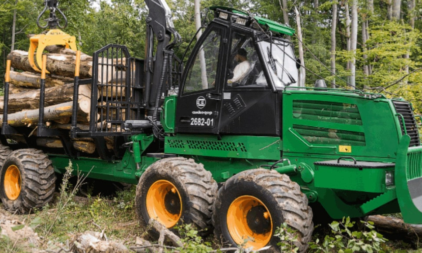 Лесной кризис: как техника для заготовки леса превращается в металлолом