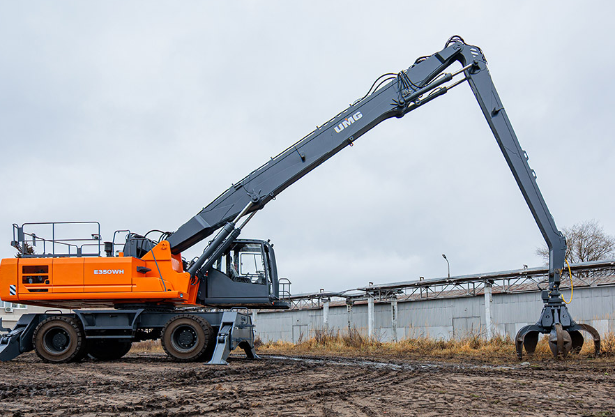 Российский завод запускает тяжёлый перегружатель: прямая замена иностранным брендам