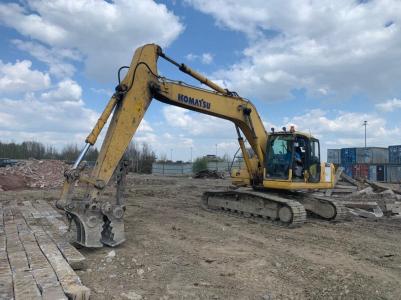 Гусеничные мини-погрузчики Komatsu 220, Санкт-Петербург