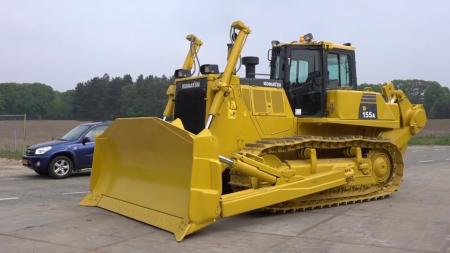 Гусеничные бульдозеры Komatsu D155, Владивосток