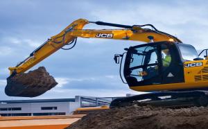 Гусеничные экскаваторы JCB JS130, Москва