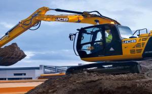 Аренда гусеничного экскаватора JCB JS 130