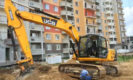 Аренда гусеничного экскаватора JCB JS 220 LC