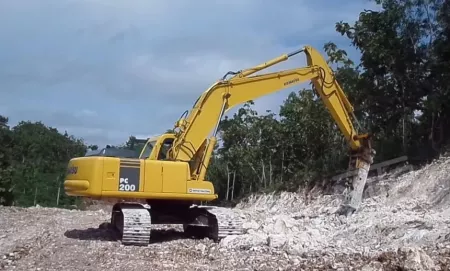 Аренда гусеничного экскаватора Komatsu PC200