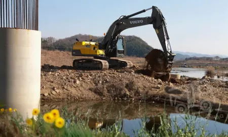 Аренда гусеничного экскаватора Volvo EC250D