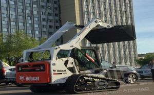 Аренда мини-погрузчика Bobcat Т590