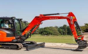 Аренда мини-экскаватора Kubota KX037-4