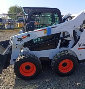 Услуги мини-погрузчика Bobcat S530, Москва