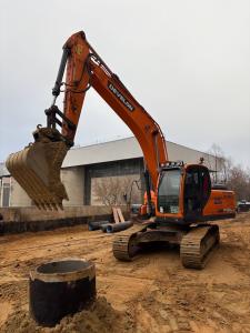 Услуги аренды гусеничного экскаватора DOOSAN 225NLCV