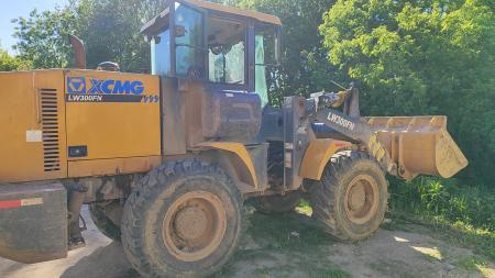 Фронтальные колесные погрузчики XCMG LW300FN