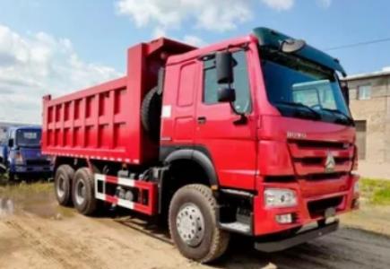 Самосвал HOWO (трехосный)