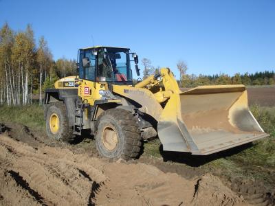 Фронтальный погрузчик Komatsu WA320