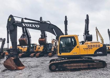 VOLVO EC 240