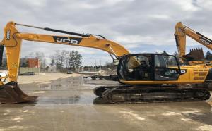 ГУСЕНИЧНЫЙ ЭКСКАВАТОР JCB JS220