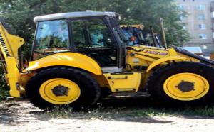 Экскаватор-погрузчик New Holland LB115B