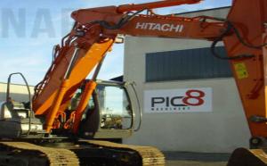 Гусеничный экскаватор Hitachi zx240