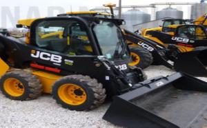 Колесной мини-погрузчик JCB , 