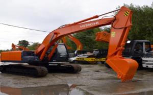 Гусеничные экскаваторы HITACHI ZX200LC, Москва