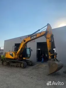 Гусеничные экскаваторы JCB JS 220, Краснодар