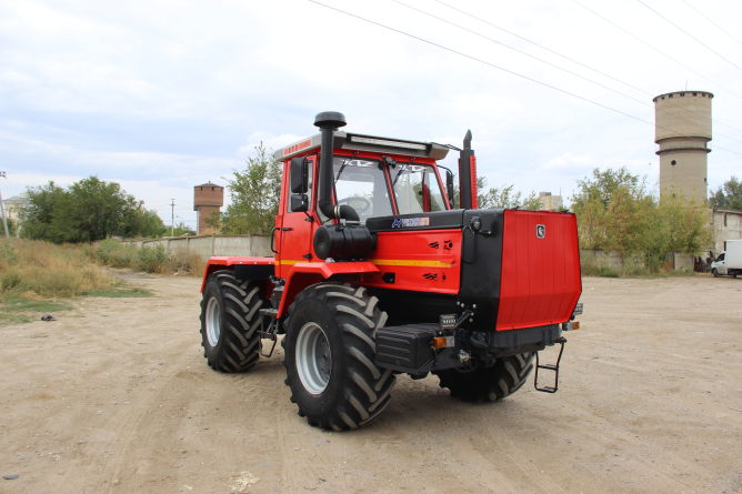 Колесные тракторы ХТЗ Трактор Т-150К , Волгоград