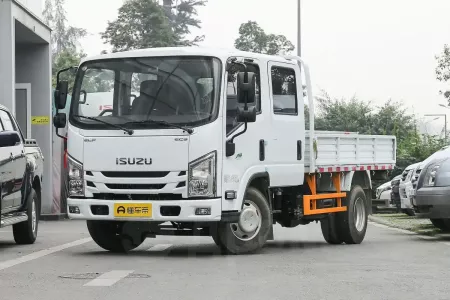 Бортовые автомобили ISUZU Elf, Владивосток