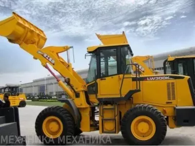 Фронтальные колесные погрузчики XCMG LW300K, Новосибирск