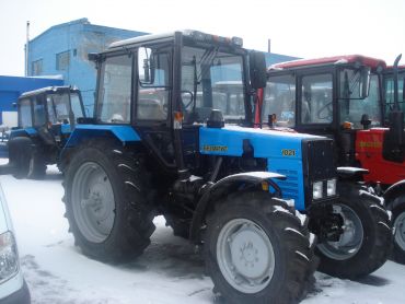 Колесные тракторы Беларус МТЗ-1021, Санкт-Петербург