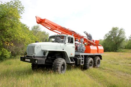 Буровая установка УРБ 2Д3 на шасси УРАЛ/КАМАЗ
