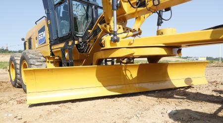Автогрейдеры SEM 920F