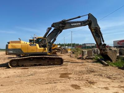Гусеничные экскаваторы Volvo EC300D