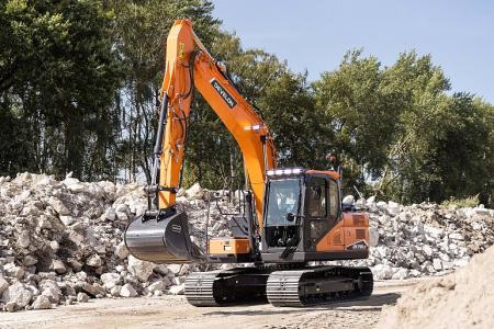 Гусеничные экскаваторы DOOSAN DX140 LC, Санкт-Петербург