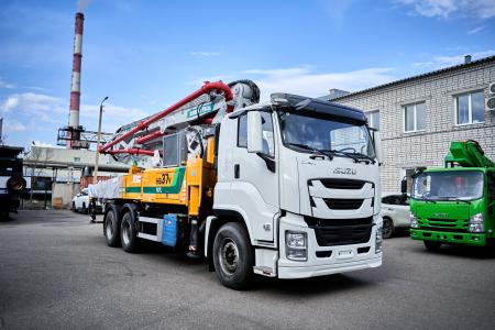 Автобетононасос XCMG HB37V на шасси ISUZU 6x4
