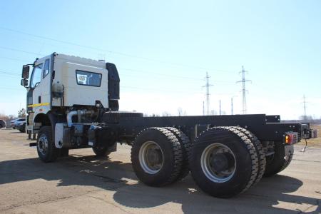 Грузовые шасси FAW J6P CA3250 6х4