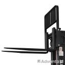 Вилочные складские погрузчики YETT ERP18-M300-3W