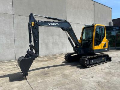 Гусеничные мини-экскаваторы Volvo EC55B