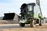 Self-propelled concrete mixer with self-loading JFmiX JBS-2.6 cubes