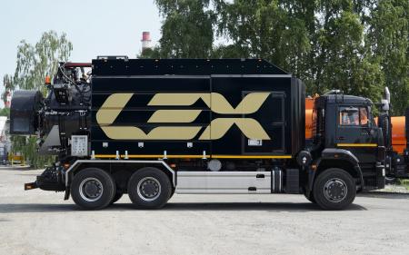 Многофункциональная комбинированная илососно-каналопромывочная машина LEX
