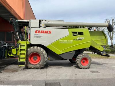 Зерноуборочный комбайн Claas Tucano 430