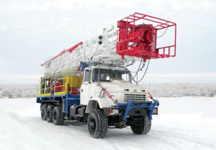 LIFTING INSTALLATION FOR REPAIRING AND DRILLING WELLS ON THE RKR CHASSIS (UPR-100)