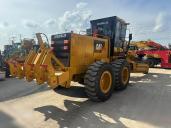 CATERPILLAR 140K Grader