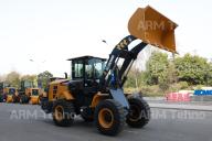 Фронтальный погрузчик XCMG XC938