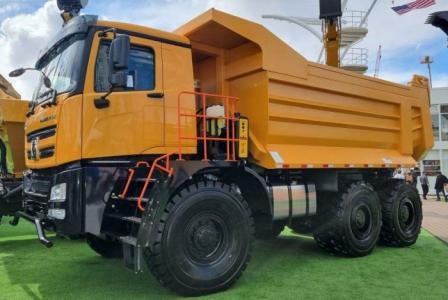 Карьерный самосвал XCMG XGA76