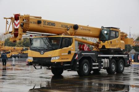 Автокран XCT35_SR