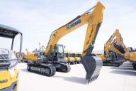 Гусеничный средний экскаватор XCMG XE225DN