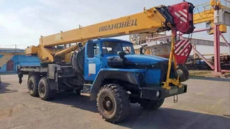 Автокран КС-45717