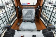 Мини-погрузчик колесный